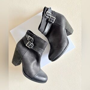 Vince Camuto Leather Ankle Boots | Black | Size 7.5